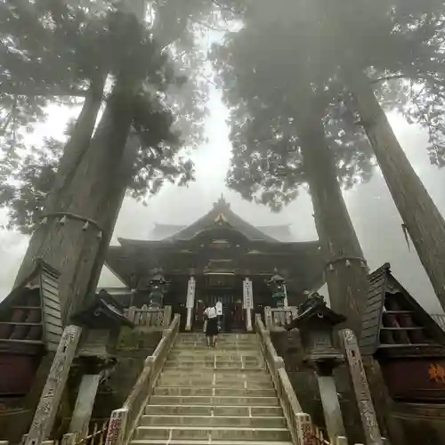 三峯神社の本殿・本堂