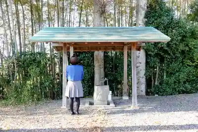 八幡神社の手水舎