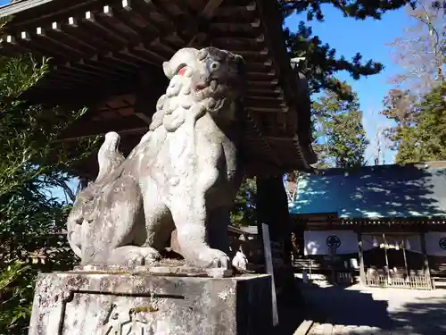 逸見神社の狛犬