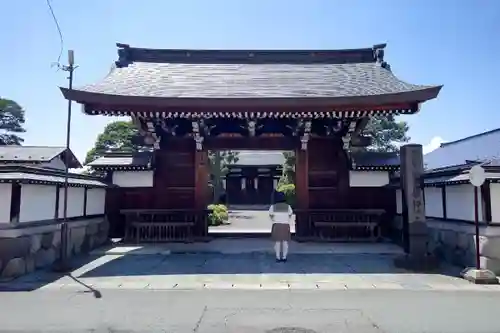 善行寺の山門・神門