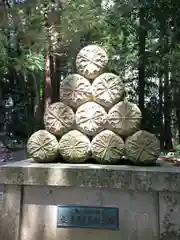 彌彦神社の建物その他