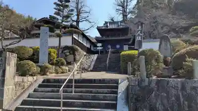 宝厳寺の山門・神門