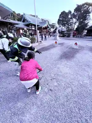 川原神社の{uncategorized: "未分類", other: "その他", undefined: "問題あり", building: "その他建物", grave: "お墓", sacred_gate: "鳥居", guardian: "狛犬", statue: "像", buddha: "仏像", history: "歴史", nature: "自然", garden: "庭園", animal: "動物", pagoda: "塔", temizu: "手水舎", mountain_gate: "山門・神門", sanctuary: "本殿・本堂", subordinate: "末社・摂社", art: "芸術", scenery: "景色", jizo: "地蔵", ema: "絵馬", goshuin: "御朱印", omikuji: "おみくじ", items: "授与品その他", amulet: "お守り", goshuincho: "御朱印帳", eats: "食事", festival: "お祭り", votive_dance: "神楽", shichigosan: "七五三参", wedding: "結婚式", experience: "体験その他", initially: "初詣", around: "周辺", anti_infection: "感染症対策"}