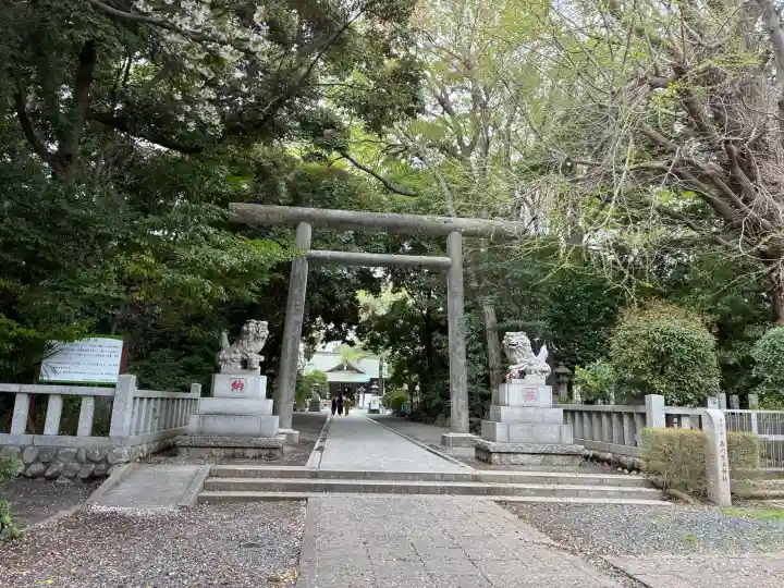 前鳥神社の{uncategorized: "未分類", other: "その他", undefined: "問題あり", building: "その他建物", grave: "お墓", sacred_gate: "鳥居", guardian: "狛犬", statue: "像", buddha: "仏像", history: "歴史", nature: "自然", garden: "庭園", animal: "動物", pagoda: "塔", temizu: "手水舎", mountain_gate: "山門・神門", sanctuary: "本殿・本堂", subordinate: "末社・摂社", art: "芸術", scenery: "景色", jizo: "地蔵", ema: "絵馬", goshuin: "御朱印", omikuji: "おみくじ", items: "授与品その他", amulet: "お守り", goshuincho: "御朱印帳", eats: "食事", festival: "お祭り", votive_dance: "神楽", shichigosan: "七五三参", wedding: "結婚式", experience: "体験その他", initially: "初詣", around: "周辺", anti_infection: "感染症対策"}