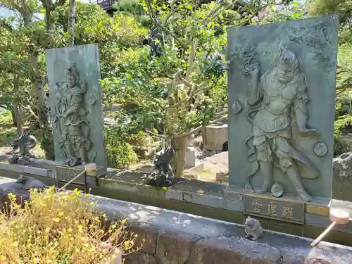 圓満寺の像