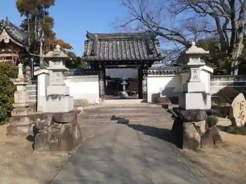 大聖勝軍寺の{uncategorized: "未分類", other: "その他", undefined: "問題あり", building: "その他建物", grave: "お墓", sacred_gate: "鳥居", guardian: "狛犬", statue: "像", buddha: "仏像", history: "歴史", nature: "自然", garden: "庭園", animal: "動物", pagoda: "塔", temizu: "手水舎", mountain_gate: "山門・神門", sanctuary: "本殿・本堂", subordinate: "末社・摂社", art: "芸術", scenery: "景色", jizo: "地蔵", ema: "絵馬", goshuin: "御朱印", omikuji: "おみくじ", items: "授与品その他", amulet: "お守り", goshuincho: "御朱印帳", eats: "食事", festival: "お祭り", votive_dance: "神楽", shichigosan: "七五三参", wedding: "結婚式", experience: "体験その他", initially: "初詣", around: "周辺", anti_infection: "感染症対策"}