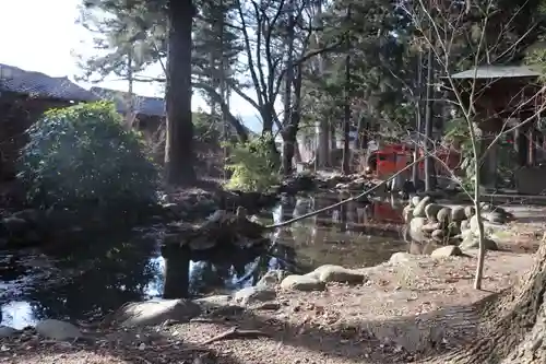 大井俣窪八幡神社の庭園