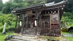 観音寺の本殿