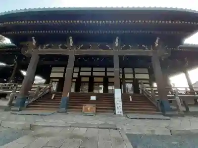本願寺堺別院の{uncategorized: "未分類", other: "その他", undefined: "問題あり", building: "その他建物", grave: "お墓", sacred_gate: "鳥居", guardian: "狛犬", statue: "像", buddha: "仏像", history: "歴史", nature: "自然", garden: "庭園", animal: "動物", pagoda: "塔", temizu: "手水舎", mountain_gate: "山門・神門", sanctuary: "本殿・本堂", subordinate: "末社・摂社", art: "芸術", scenery: "景色", jizo: "地蔵", ema: "絵馬", goshuin: "御朱印", omikuji: "おみくじ", items: "授与品その他", amulet: "お守り", goshuincho: "御朱印帳", eats: "食事", festival: "お祭り", votive_dance: "神楽", shichigosan: "七五三参", wedding: "結婚式", experience: "体験その他", initially: "初詣", around: "周辺", anti_infection: "感染症対策"}