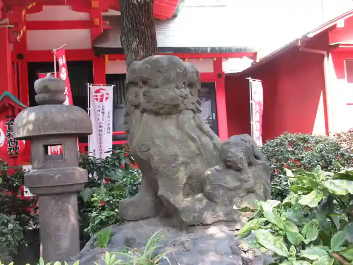 大島稲荷神社の狛犬