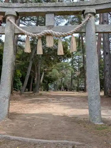 天橋立神社の{uncategorized: "未分類", other: "その他", undefined: "問題あり", building: "その他建物", grave: "お墓", sacred_gate: "鳥居", guardian: "狛犬", statue: "像", buddha: "仏像", history: "歴史", nature: "自然", garden: "庭園", animal: "動物", pagoda: "塔", temizu: "手水舎", mountain_gate: "山門・神門", sanctuary: "本殿・本堂", subordinate: "末社・摂社", art: "芸術", scenery: "景色", jizo: "地蔵", ema: "絵馬", goshuin: "御朱印", omikuji: "おみくじ", items: "授与品その他", amulet: "お守り", goshuincho: "御朱印帳", eats: "食事", festival: "お祭り", votive_dance: "神楽", shichigosan: "七五三参", wedding: "結婚式", experience: "体験その他", initially: "初詣", around: "周辺", anti_infection: "感染症対策"}