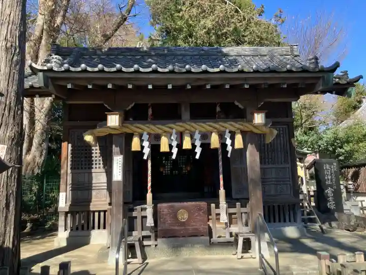 浅間神社の{uncategorized: "未分類", other: "その他", undefined: "問題あり", building: "その他建物", grave: "お墓", sacred_gate: "鳥居", guardian: "狛犬", statue: "像", buddha: "仏像", history: "歴史", nature: "自然", garden: "庭園", animal: "動物", pagoda: "塔", temizu: "手水舎", mountain_gate: "山門・神門", sanctuary: "本殿・本堂", subordinate: "末社・摂社", art: "芸術", scenery: "景色", jizo: "地蔵", ema: "絵馬", goshuin: "御朱印", omikuji: "おみくじ", items: "授与品その他", amulet: "お守り", goshuincho: "御朱印帳", eats: "食事", festival: "お祭り", votive_dance: "神楽", shichigosan: "七五三参", wedding: "結婚式", experience: "体験その他", initially: "初詣", around: "周辺", anti_infection: "感染症対策"}