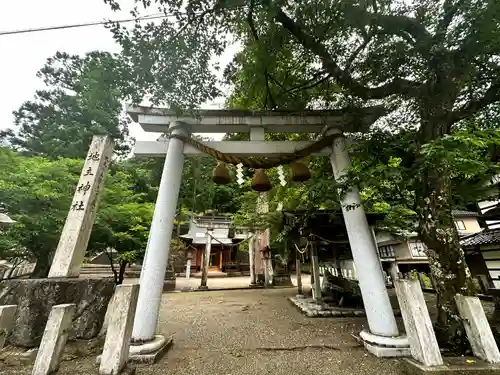 下梨地主神社の鳥居