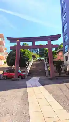 白金氷川神社の鳥居