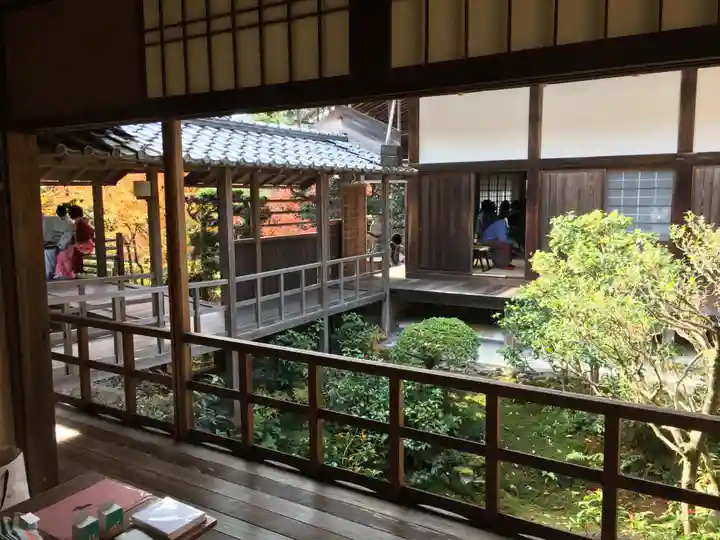 安楽寺の本殿・本堂