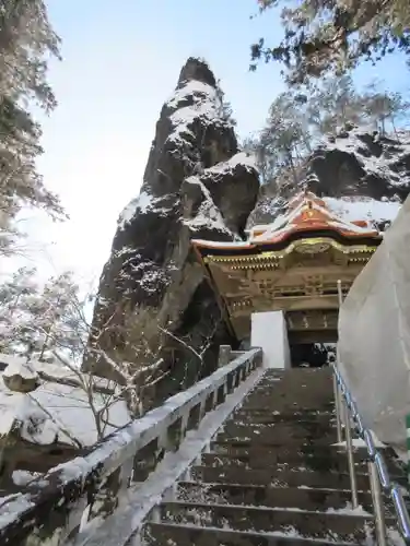 榛名神社の山門・神門