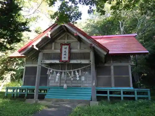 神威神社の本殿