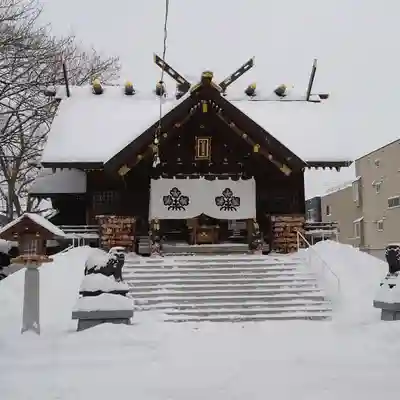札幌諏訪神社の本殿・本堂