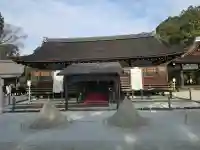 賀茂別雷神社(上賀茂神社)の{uncategorized: "未分類", other: "その他", undefined: "問題あり", building: "その他建物", grave: "お墓", sacred_gate: "鳥居", guardian: "狛犬", statue: "像", buddha: "仏像", history: "歴史", nature: "自然", garden: "庭園", animal: "動物", pagoda: "塔", temizu: "手水舎", mountain_gate: "山門・神門", sanctuary: "本殿・本堂", subordinate: "末社・摂社", art: "芸術", scenery: "景色", jizo: "地蔵", ema: "絵馬", goshuin: "御朱印", omikuji: "おみくじ", items: "授与品その他", amulet: "お守り", goshuincho: "御朱印帳", eats: "食事", festival: "お祭り", votive_dance: "神楽", shichigosan: "七五三参", wedding: "結婚式", experience: "体験その他", initially: "初詣", around: "周辺", anti_infection: "感染症対策"}