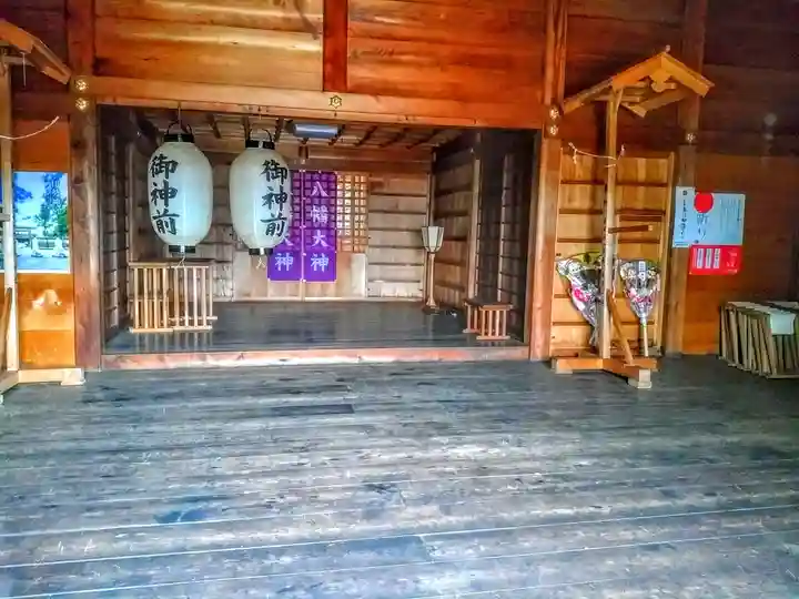 八幡社の本殿・本堂