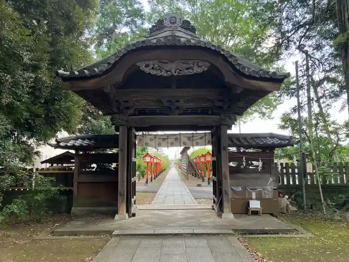 朝日森天満宮の山門・神門