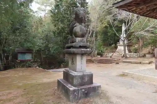 筒島神社の狛犬