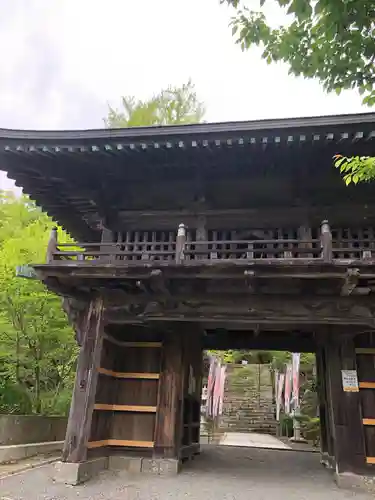 大山寺の山門