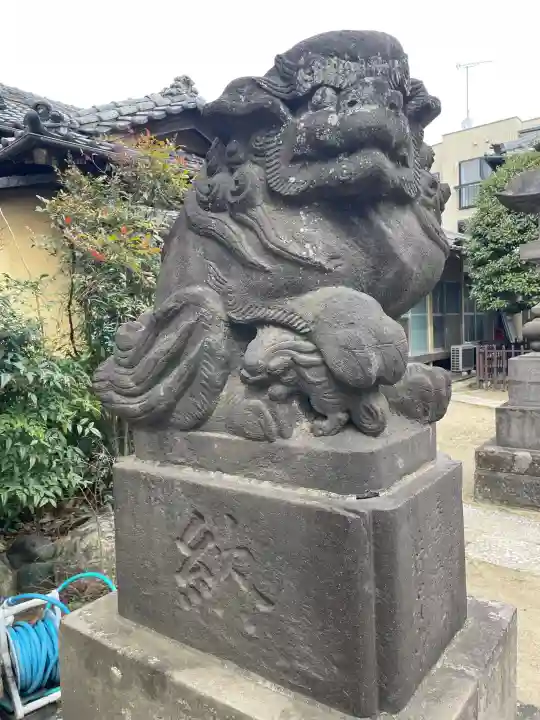 胡録神社の{uncategorized: "未分類", other: "その他", undefined: "問題あり", building: "その他建物", grave: "お墓", sacred_gate: "鳥居", guardian: "狛犬", statue: "像", buddha: "仏像", history: "歴史", nature: "自然", garden: "庭園", animal: "動物", pagoda: "塔", temizu: "手水舎", mountain_gate: "山門・神門", sanctuary: "本殿・本堂", subordinate: "末社・摂社", art: "芸術", scenery: "景色", jizo: "地蔵", ema: "絵馬", goshuin: "御朱印", omikuji: "おみくじ", items: "授与品その他", amulet: "お守り", goshuincho: "御朱印帳", eats: "食事", festival: "お祭り", votive_dance: "神楽", shichigosan: "七五三参", wedding: "結婚式", experience: "体験その他", initially: "初詣", around: "周辺", anti_infection: "感染症対策"}