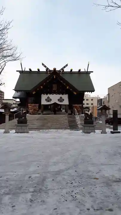札幌諏訪神社の本殿・本堂