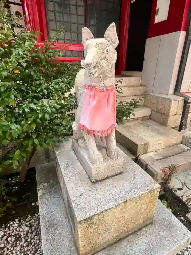 二宮稲荷神社の{uncategorized: "未分類", other: "その他", undefined: "問題あり", building: "その他建物", grave: "お墓", sacred_gate: "鳥居", guardian: "狛犬", statue: "像", buddha: "仏像", history: "歴史", nature: "自然", garden: "庭園", animal: "動物", pagoda: "塔", temizu: "手水舎", mountain_gate: "山門・神門", sanctuary: "本殿・本堂", subordinate: "末社・摂社", art: "芸術", scenery: "景色", jizo: "地蔵", ema: "絵馬", goshuin: "御朱印", omikuji: "おみくじ", items: "授与品その他", amulet: "お守り", goshuincho: "御朱印帳", eats: "食事", festival: "お祭り", votive_dance: "神楽", shichigosan: "七五三参", wedding: "結婚式", experience: "体験その他", initially: "初詣", around: "周辺", anti_infection: "感染症対策"}