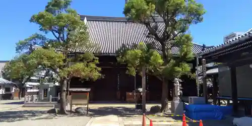 本興寺の本殿・本堂