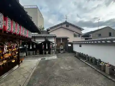 上徳寺の{uncategorized: "未分類", other: "その他", undefined: "問題あり", building: "その他建物", grave: "お墓", sacred_gate: "鳥居", guardian: "狛犬", statue: "像", buddha: "仏像", history: "歴史", nature: "自然", garden: "庭園", animal: "動物", pagoda: "塔", temizu: "手水舎", mountain_gate: "山門・神門", sanctuary: "本殿・本堂", subordinate: "末社・摂社", art: "芸術", scenery: "景色", jizo: "地蔵", ema: "絵馬", goshuin: "御朱印", omikuji: "おみくじ", items: "授与品その他", amulet: "お守り", goshuincho: "御朱印帳", eats: "食事", festival: "お祭り", votive_dance: "神楽", shichigosan: "七五三参", wedding: "結婚式", experience: "体験その他", initially: "初詣", around: "周辺", anti_infection: "感染症対策"}