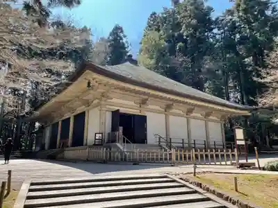 中尊寺の本殿・本堂