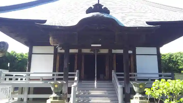 星谷寺の本殿・本堂