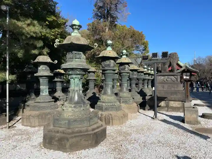 上野東照宮の{uncategorized: "未分類", other: "その他", undefined: "問題あり", building: "その他建物", grave: "お墓", sacred_gate: "鳥居", guardian: "狛犬", statue: "像", buddha: "仏像", history: "歴史", nature: "自然", garden: "庭園", animal: "動物", pagoda: "塔", temizu: "手水舎", mountain_gate: "山門・神門", sanctuary: "本殿・本堂", subordinate: "末社・摂社", art: "芸術", scenery: "景色", jizo: "地蔵", ema: "絵馬", goshuin: "御朱印", omikuji: "おみくじ", items: "授与品その他", amulet: "お守り", goshuincho: "御朱印帳", eats: "食事", festival: "お祭り", votive_dance: "神楽", shichigosan: "七五三参", wedding: "結婚式", experience: "体験その他", initially: "初詣", around: "周辺", anti_infection: "感染症対策"}