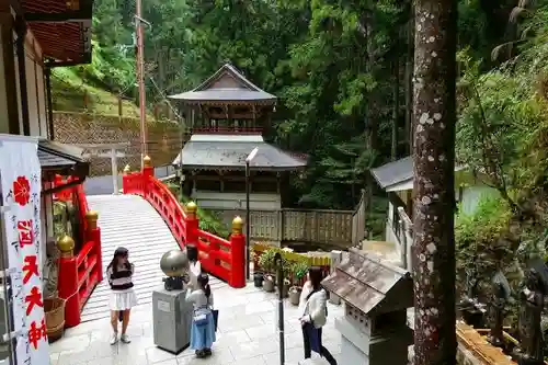 脳天大神龍王院のその他建物