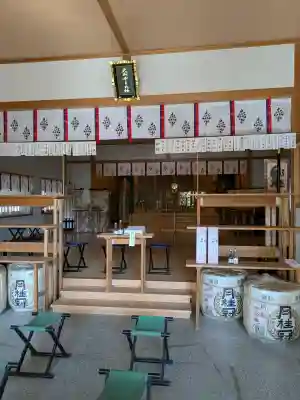 岡太神社の{uncategorized: "未分類", other: "その他", undefined: "問題あり", building: "その他建物", grave: "お墓", sacred_gate: "鳥居", guardian: "狛犬", statue: "像", buddha: "仏像", history: "歴史", nature: "自然", garden: "庭園", animal: "動物", pagoda: "塔", temizu: "手水舎", mountain_gate: "山門・神門", sanctuary: "本殿・本堂", subordinate: "末社・摂社", art: "芸術", scenery: "景色", jizo: "地蔵", ema: "絵馬", goshuin: "御朱印", omikuji: "おみくじ", items: "授与品その他", amulet: "お守り", goshuincho: "御朱印帳", eats: "食事", festival: "お祭り", votive_dance: "神楽", shichigosan: "七五三参", wedding: "結婚式", experience: "体験その他", initially: "初詣", around: "周辺", anti_infection: "感染症対策"}