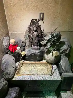 三瀧山不動院の手水舎