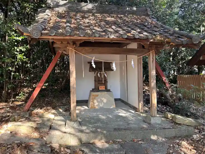 諏訪神社の末社・摂社