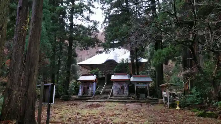 金峯神社の本殿・本堂