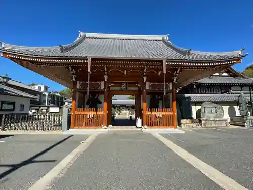 明星院の山門