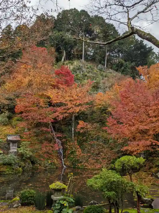 慈恩護国禅寺の庭園
