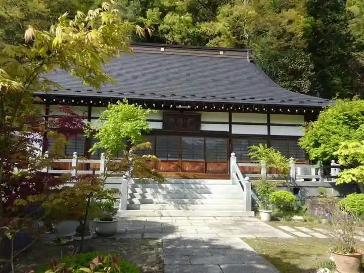 長命寺の本殿・本堂