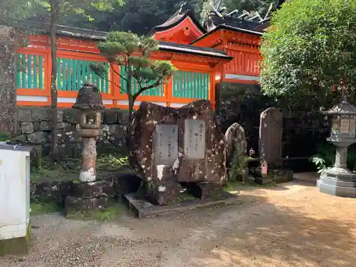 青岸渡寺の末社・摂社