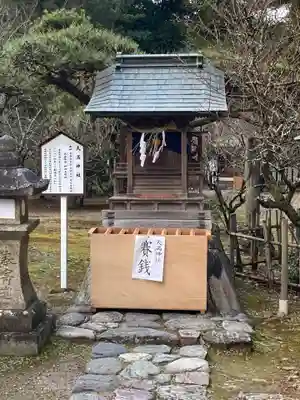 伊曽乃神社の末社・摂社