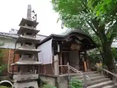 成願寺の本殿