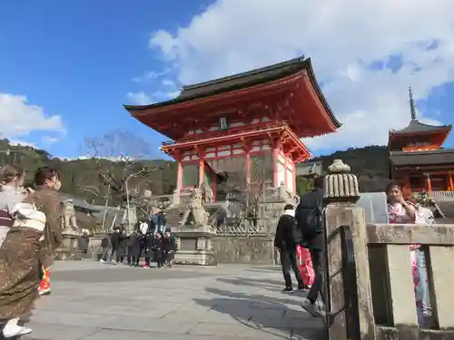 清水寺の山門・神門