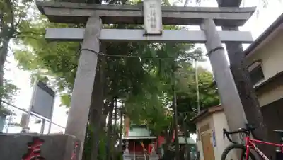稲荷神社の鳥居