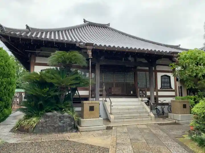 法栄寺の本殿・本堂