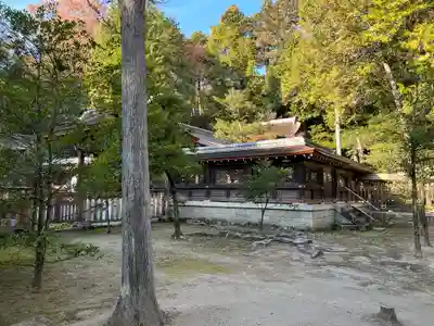 武田神社の本殿・本堂
